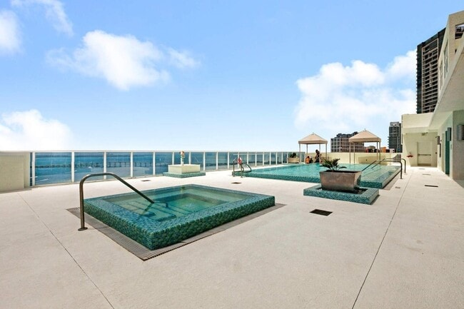 Photo - 218 SE 14th St