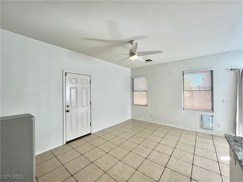 Photo - 8074 Kings Ransom St