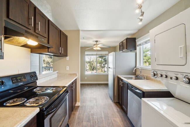 Spinnaker Apartments