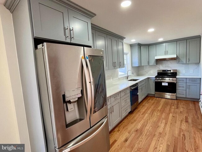 Photo - 16 Eldridge Ave