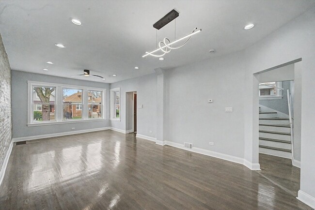 Photo - 1511 N Linder Ave