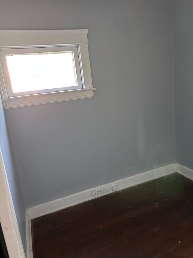 Photo - 15610 Holmes Ave Unit 1