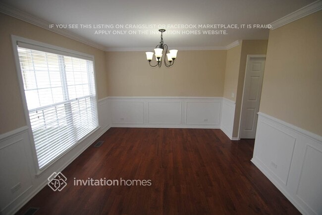 Photo - 621 Lake Plumleigh Way