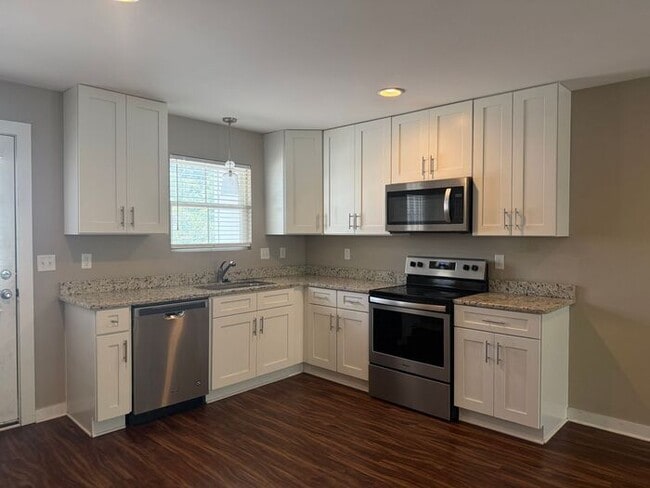 FOR RENT - Beautiful Modern Townhouse in Madison