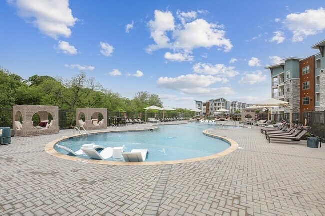 Resort-Style Saltwater Pool with Sun Shelf - Cendana Olathe