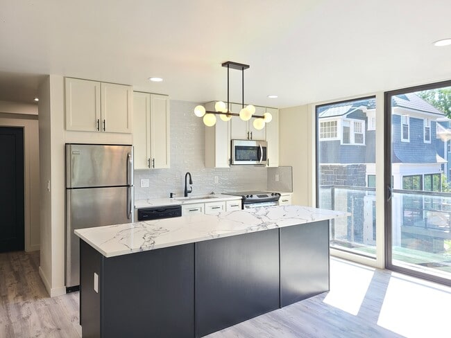 Photo - Canyon View Apartments