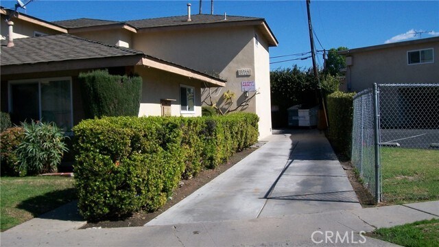 15942 S Myrtle Ave Unit 3