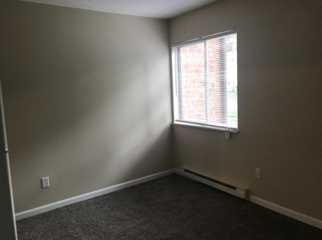 Photo - 1 bedroom MAIN floor apartment, Niles