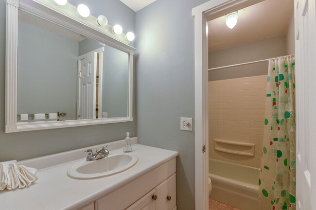 Dillon Valley East Condo! Furnished! Great... - Dillon Valley East Condo! Furnished! Great...