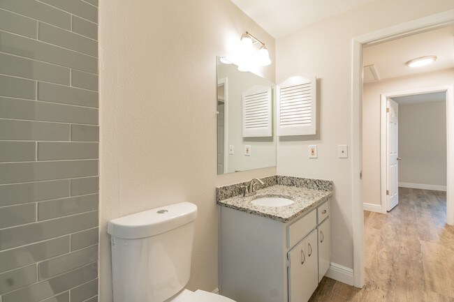 Photo - Bella Vista Apartments