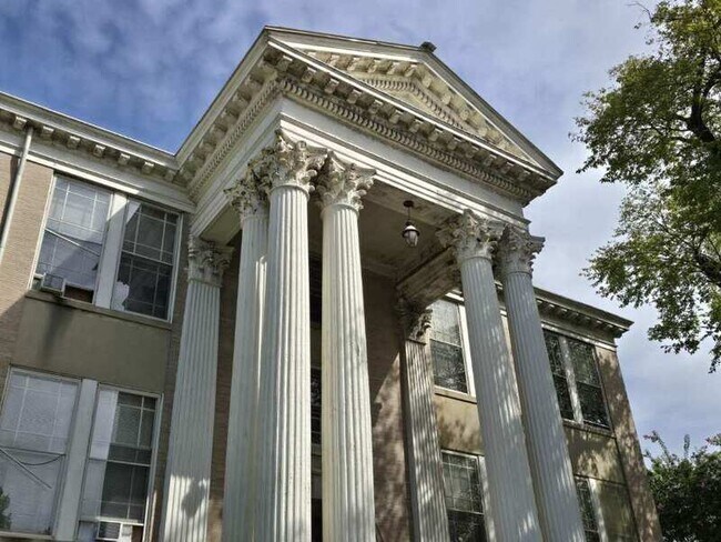 Photo - 600 W Washington St Unit 104