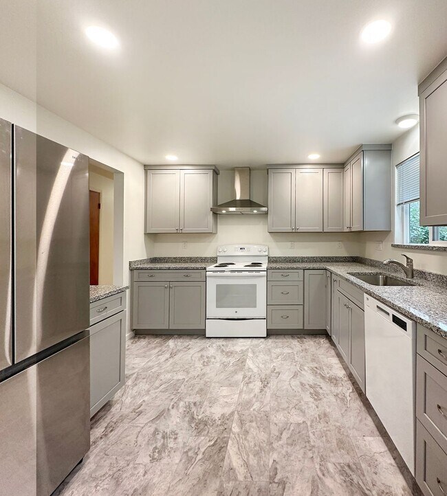 Photo - 4bd/2.5ba Seattle Home