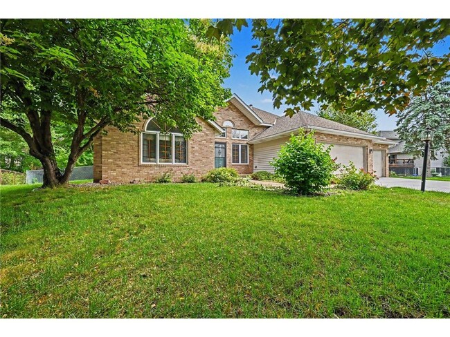 Photo - 2522 Windsor Ln
