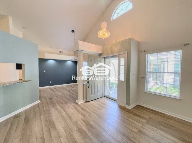 Photo - 2909 Saville Garden Way