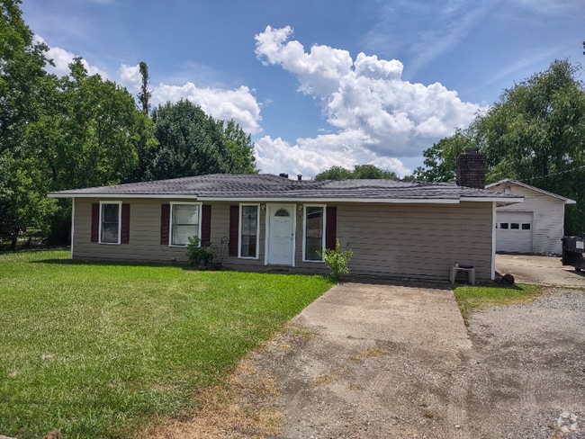 Building Photo - 813 New Natchitoches Rd Rental