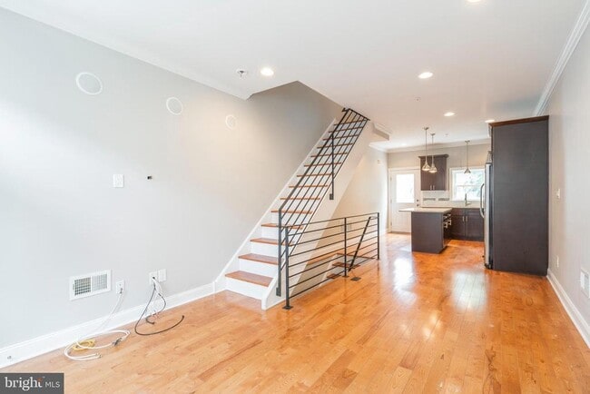 Photo - 2825 Agate St