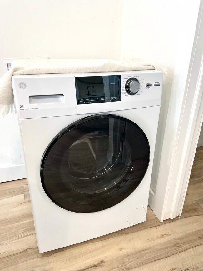 Photo - 116 Franklin Av