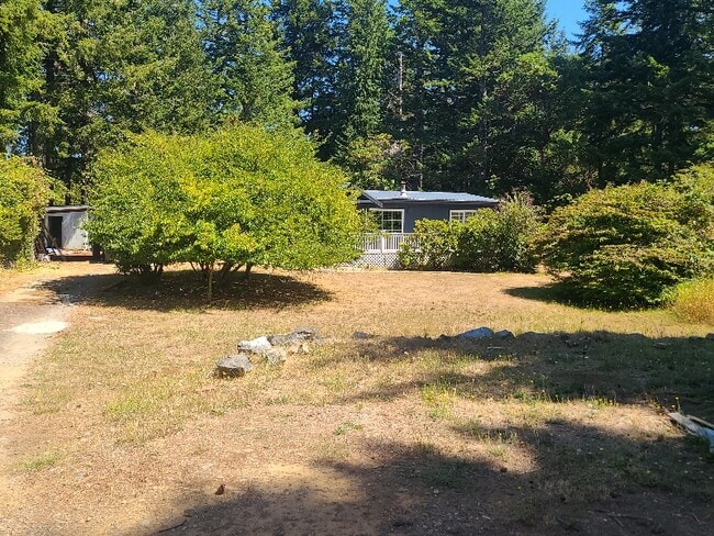 Building Photo - 55367 Pilgrim Dr Rental