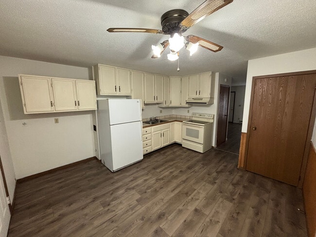 Photo - 934 12th Ave S