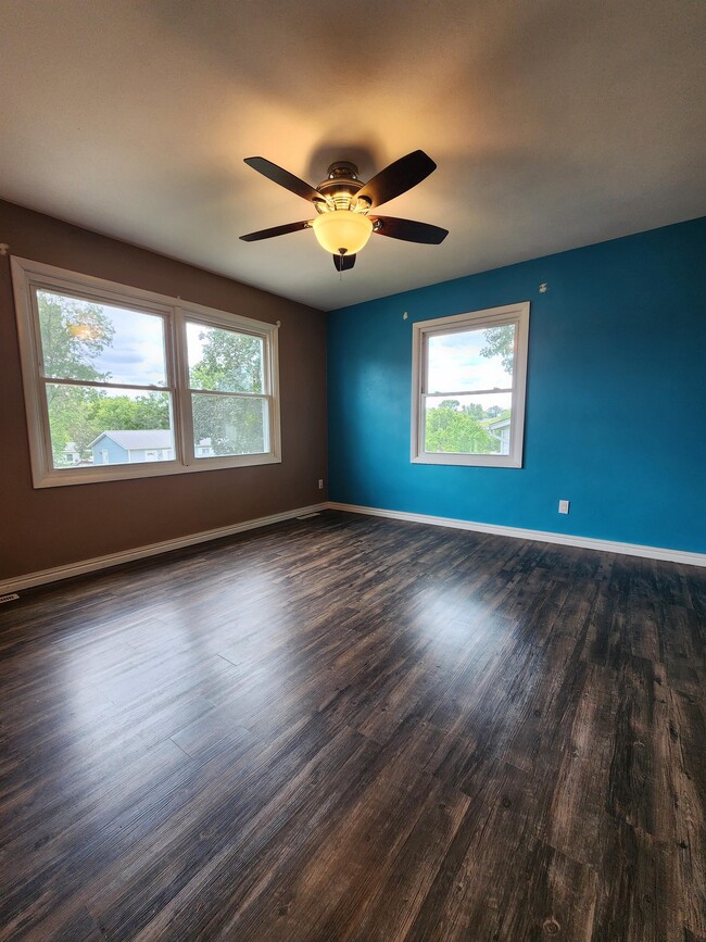 Photo - 2065 Ellen St