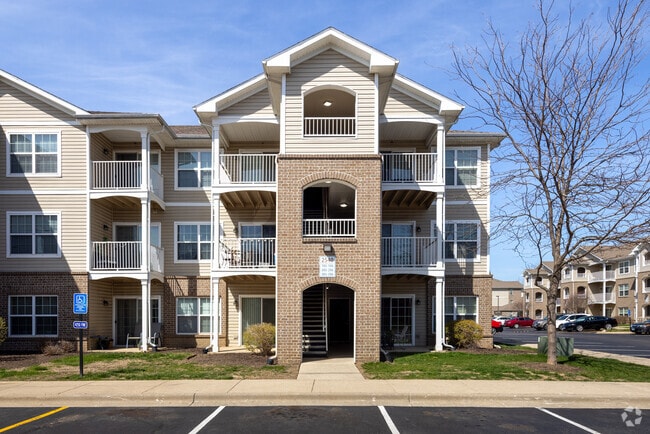 Entrada - Village Park