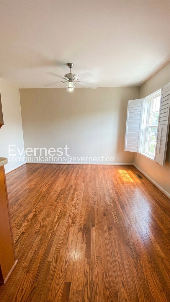 Photo - 1302 Wilcox Ave