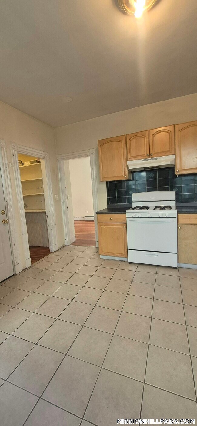 34 Darling St.
