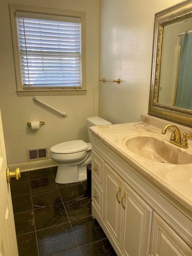 Photo - 2bd/1ba Condo Located  in Forest Acres