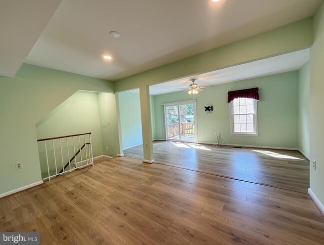 5406 New London Park Dr
