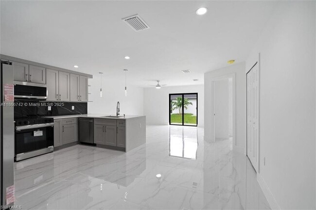 Photo - 5015 27th St SW Unit 0
