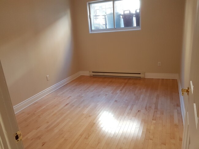 Photo - 7214 Rue Durocher Unité Apartment 1