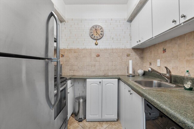 Photo - 500 Layne Blvd Unit 18