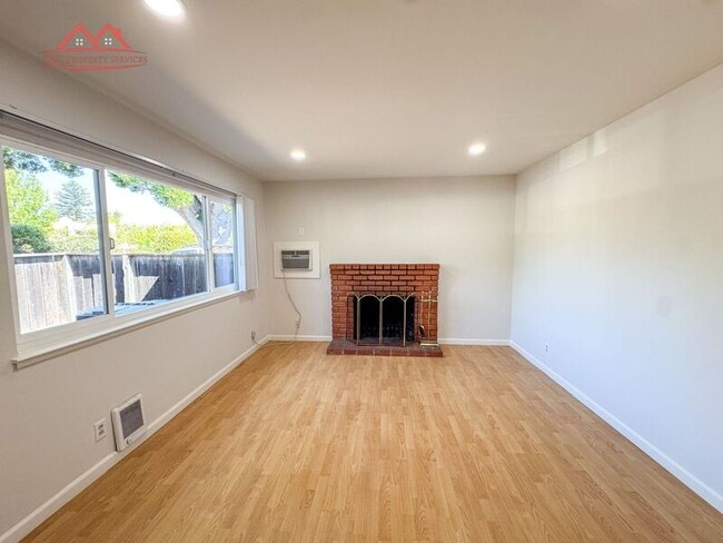 Photo - 1578 Albatross Dr Unit #1