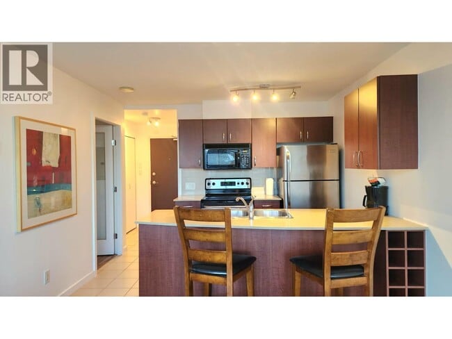 Photo - 610 Granville St Unit 1712