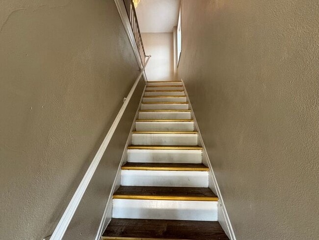 Photo - Freshly Rehabbed Upper Unit