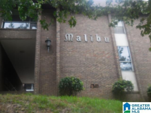 Photo - 1340 32nd St S