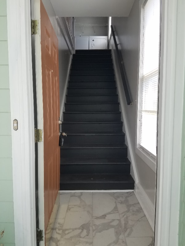 Photo - 307 W 41st St