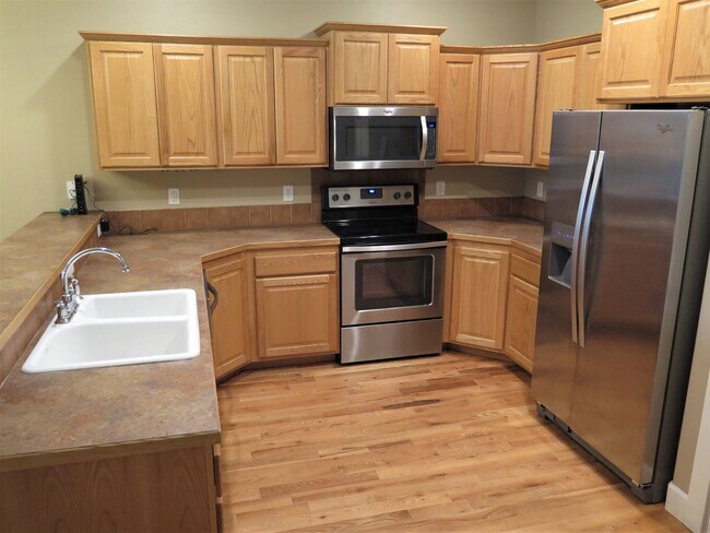 Photo - 2123 S Dorothy Ave Unidad 1