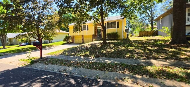 Photo - 500 SE Sherri Ln