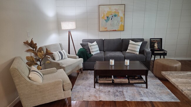 Photo - 320 Lakeview St Unit 214