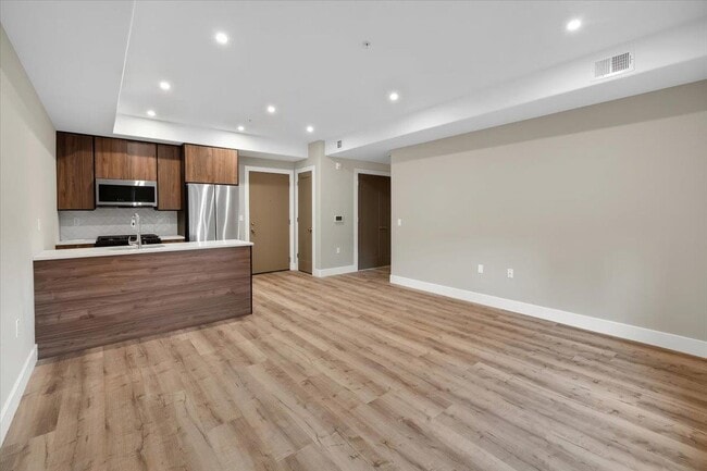 Photo - 4237 Bergen Turnpike Unit 2F