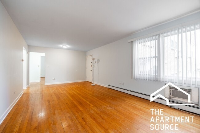 Photo - 1643 W Sherwin Ave Unit 2