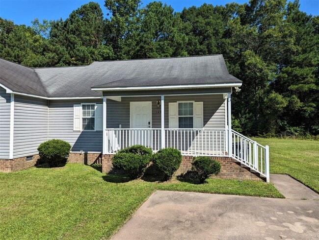 Building Photo - Lonesome Wind Way