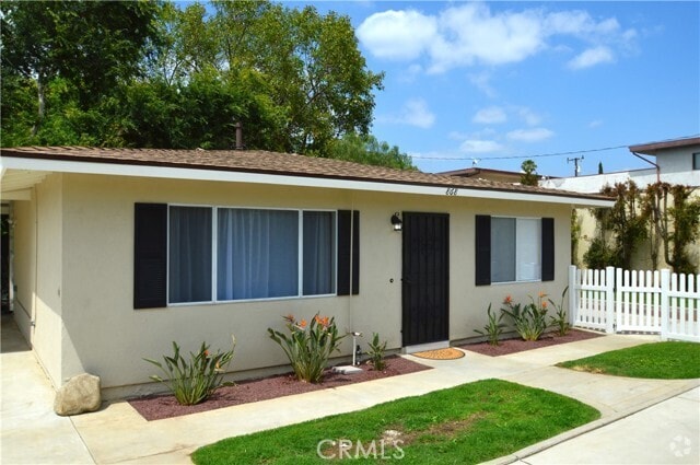 Building Photo - 868 Random Ln Rental