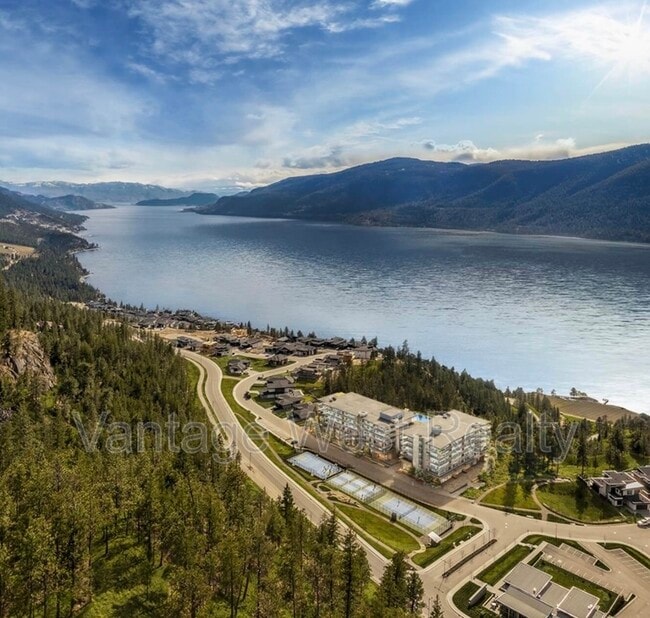 Building Photo - 9652-9652 Benchland Dr