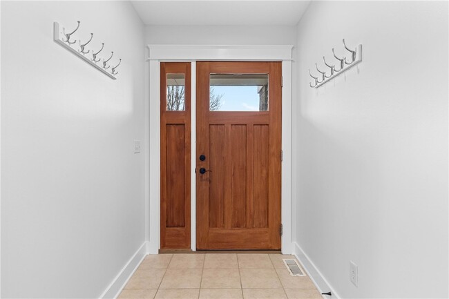 Building Photo - 7153 Challenger Cir Rental