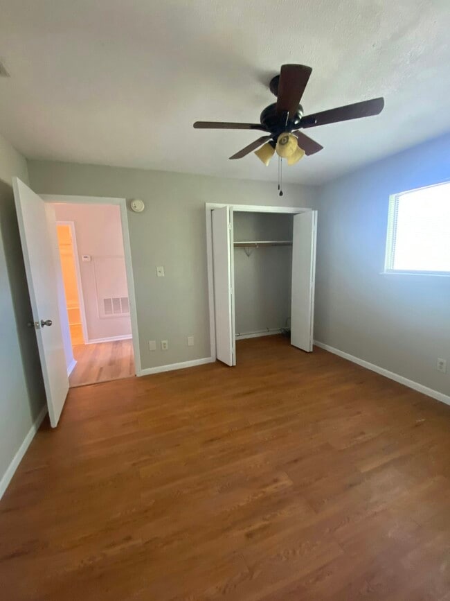 Photo - 1690 Hofheinz St Unidad B2