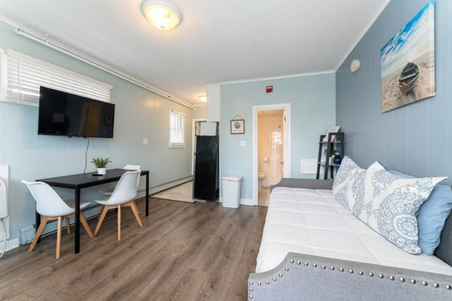 Photo - 46 E Grand Ave Unidad 1