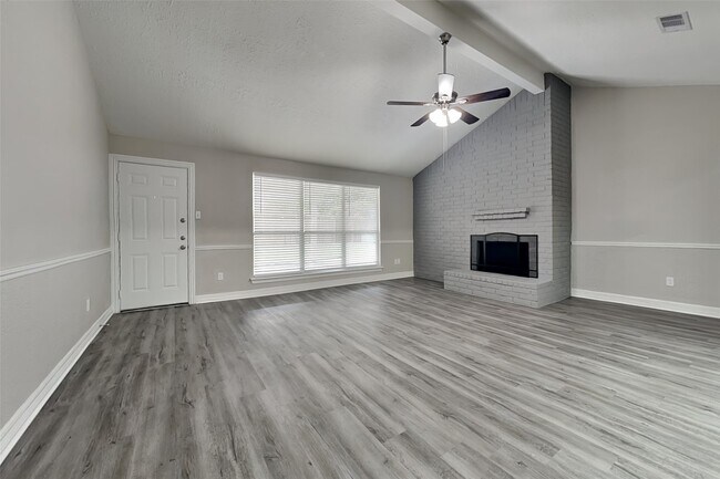 Photo - 12015 Woolford Dr