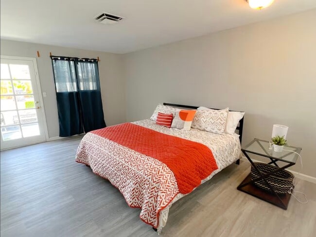 Photo - 1021 Bracken Ave